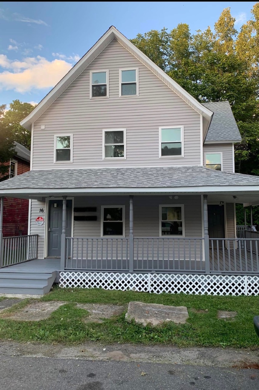 Tuthill Ave